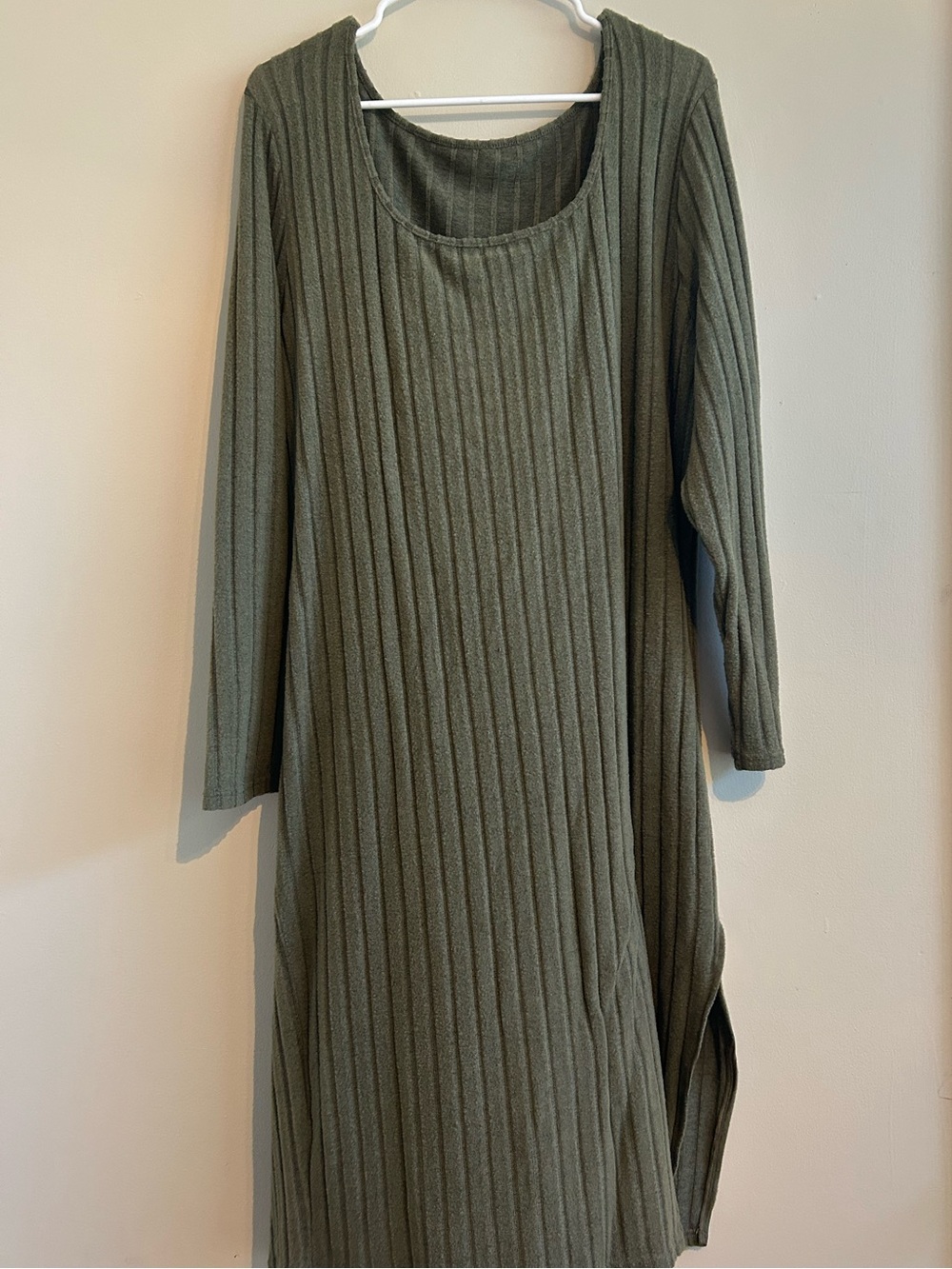 Long Sleeve Olive Ribbed Maxi Dress
